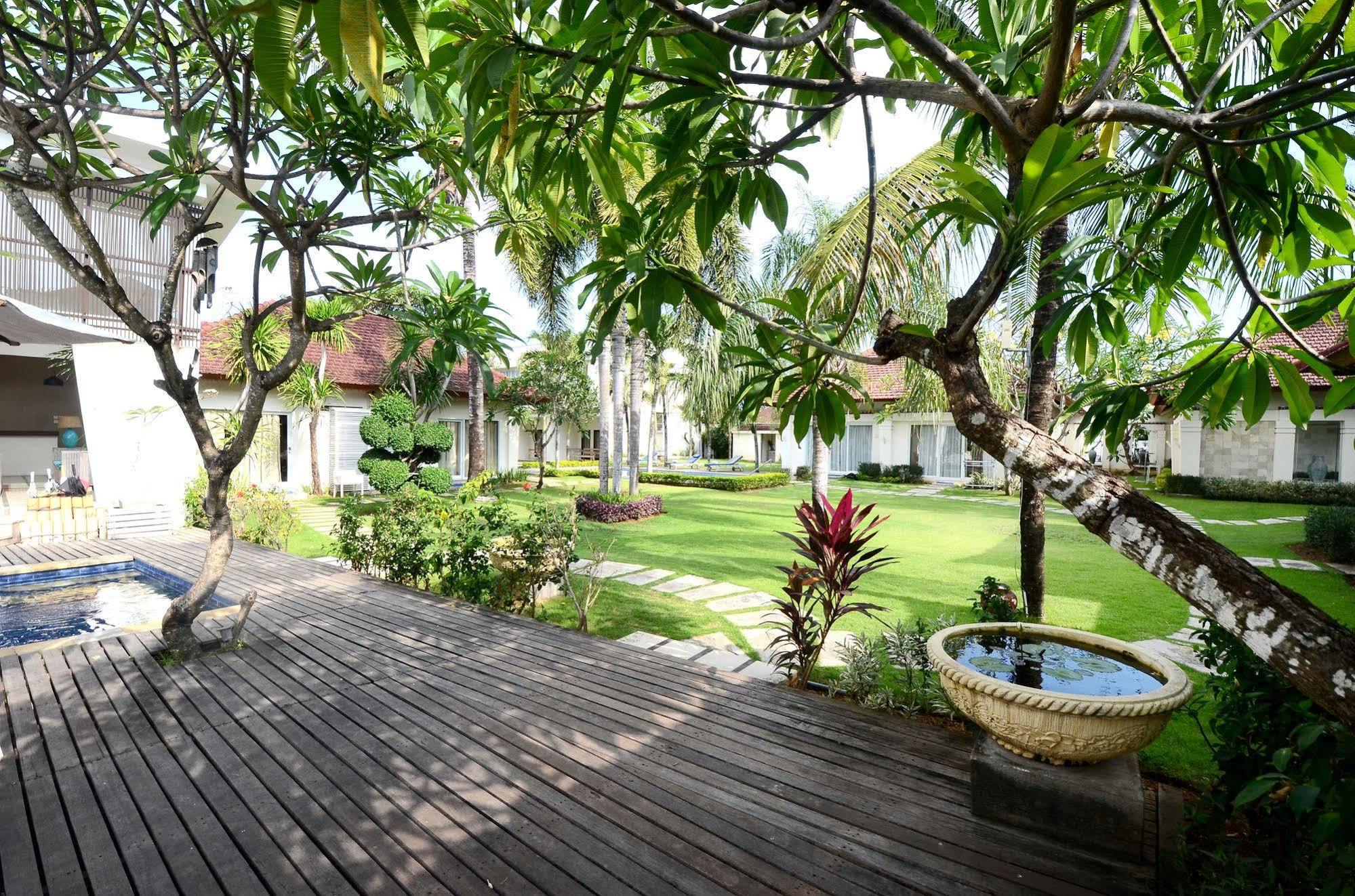 Bali Breezz Hotel Jimbaran