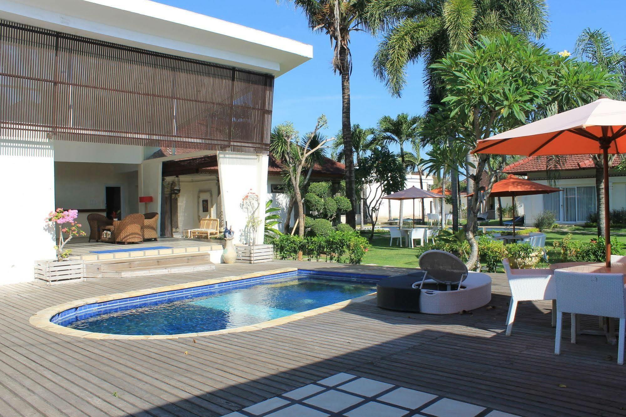 Bali Breezz Hotel Jimbaran